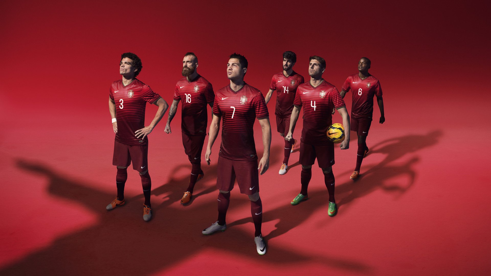 贝尔哈德·福特：全黑队进攻中不可或缺的战术支柱，贝尔福特vs霍利菲尔德